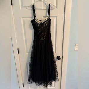 Chic Black Polka Dot Maxi Dress